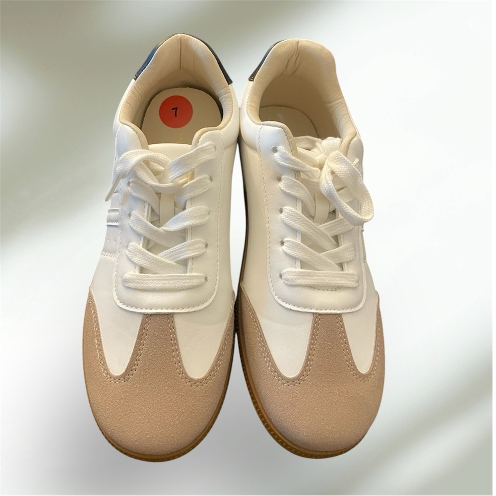 Madden Girl shoes.
New, Never used 
Size 7
Free shipping in Chicago IL